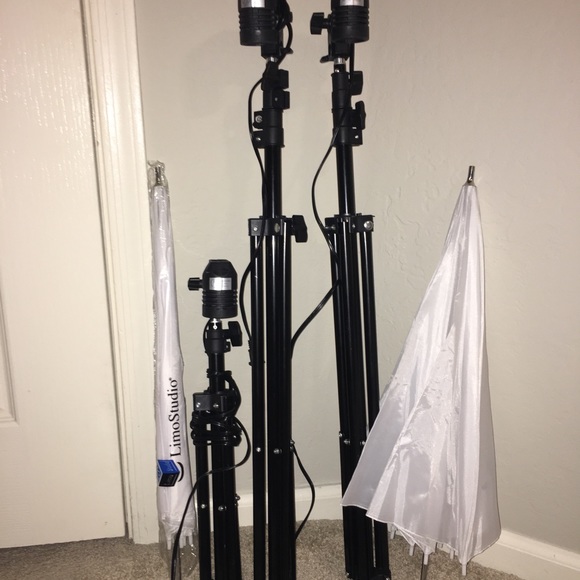 Limo Studio Photography Photo Portrait Studio - Picture 2 of 4